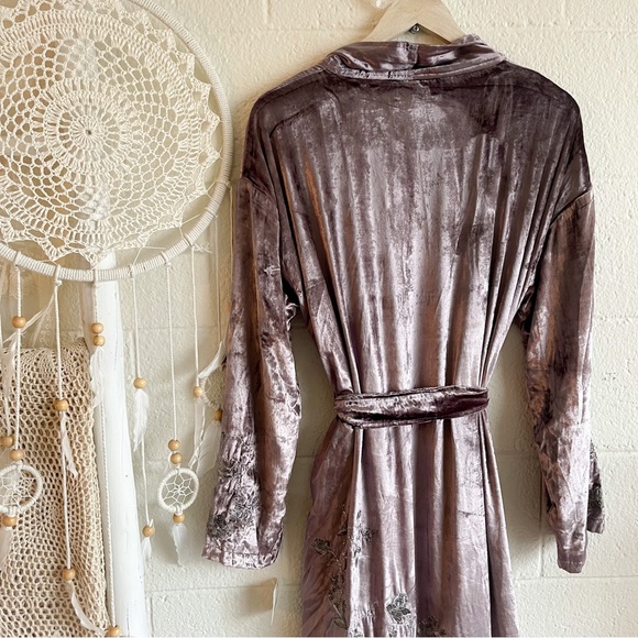 NWT Free People X Nigel Preston Embroidered Velvet Robe - Picture 7 of 16